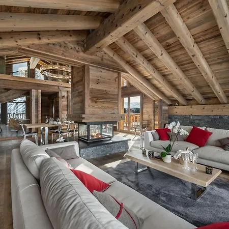 Alpine Sanctuary: Chalet Hideaway